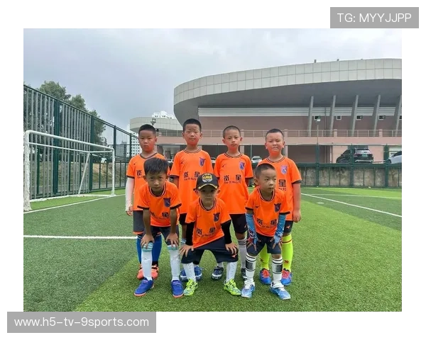 足球俱乐部在青训中设立家长支持与教育沟通常态机制,青少年足球俱乐部运营方案 足球俱乐部在青训中设立家长支持与教育沟通常态机制,青少年足球俱乐部运营方案